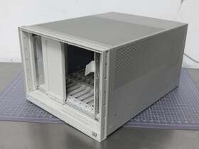 E1401B AGILENT High Power Mainframe