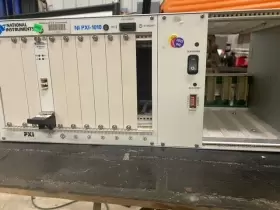 PXI-1010 NATIONAL INSTRUMENTS Ni Scxi Combination Chassis