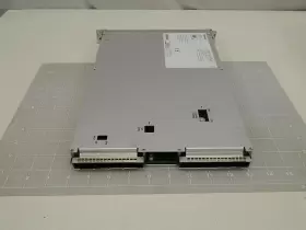 VX4801 TEKTRONIX Isolated Digital #3